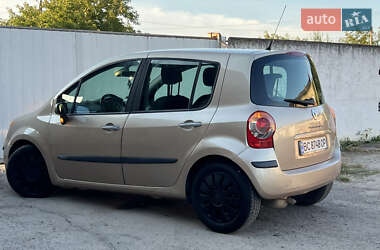 Хэтчбек Renault Modus 2004 в 