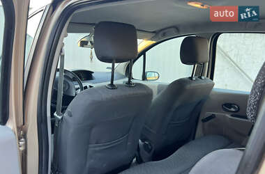 Хэтчбек Renault Modus 2004 в 