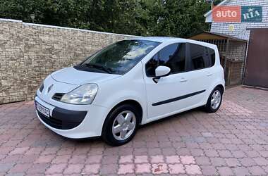 Хэтчбек Renault Modus 2011 в 