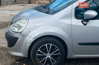Хэтчбек Renault Modus 2009 в 