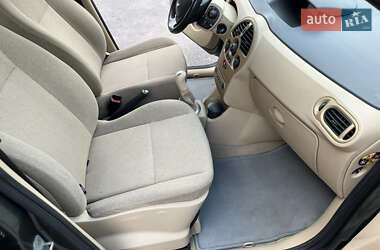 Хэтчбек Renault Modus 2005 в 