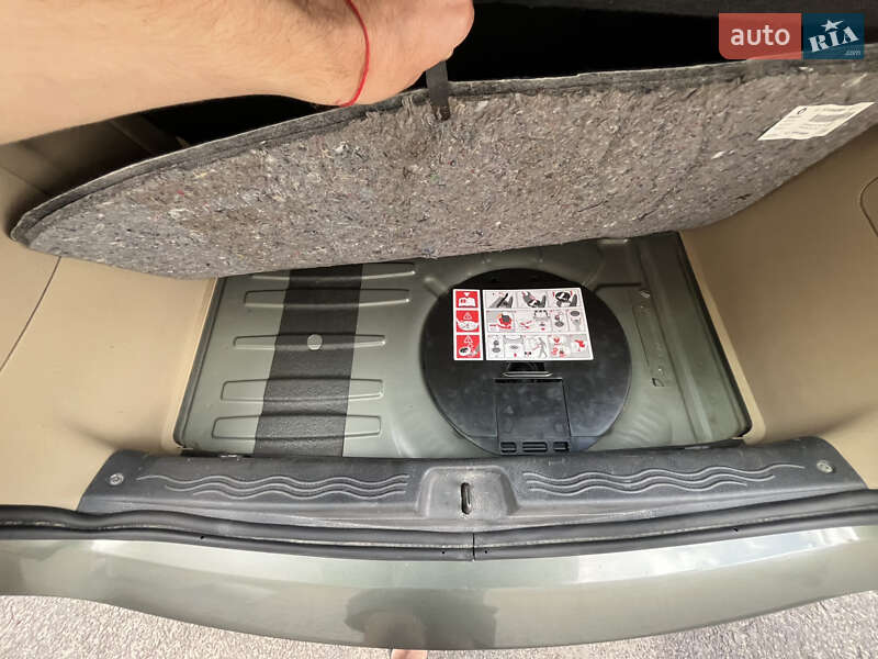 Хэтчбек Renault Modus 2005 в Любомле