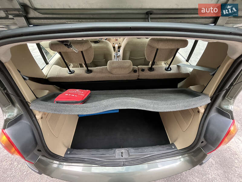 Хэтчбек Renault Modus 2005 в Любомле