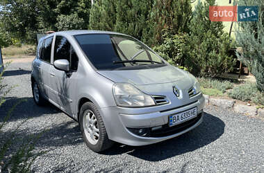 Хэтчбек Renault Modus 2011 в 