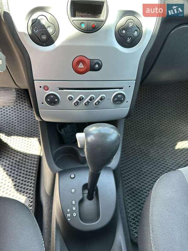 Хетчбек Renault Modus 2008 в Луцьку