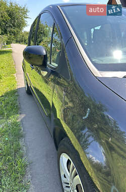 Хэтчбек Renault Modus 2008 в 
