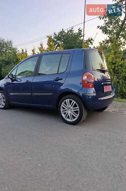 Хэтчбек Renault Modus 2005 в 