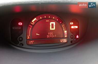 Хэтчбек Renault Modus 2004 в 