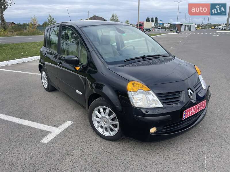 Хэтчбек Renault Modus 2005 в 