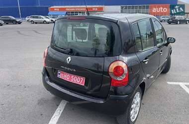 Хэтчбек Renault Modus 2005 в 