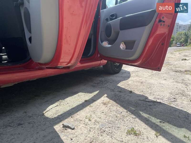 Хэтчбек Renault Modus 2006 в Луцке