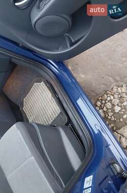 Хетчбек Renault Modus 2009 в 