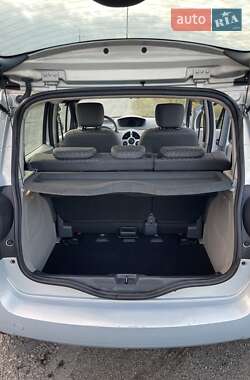 Хэтчбек Renault Modus 2005 в 