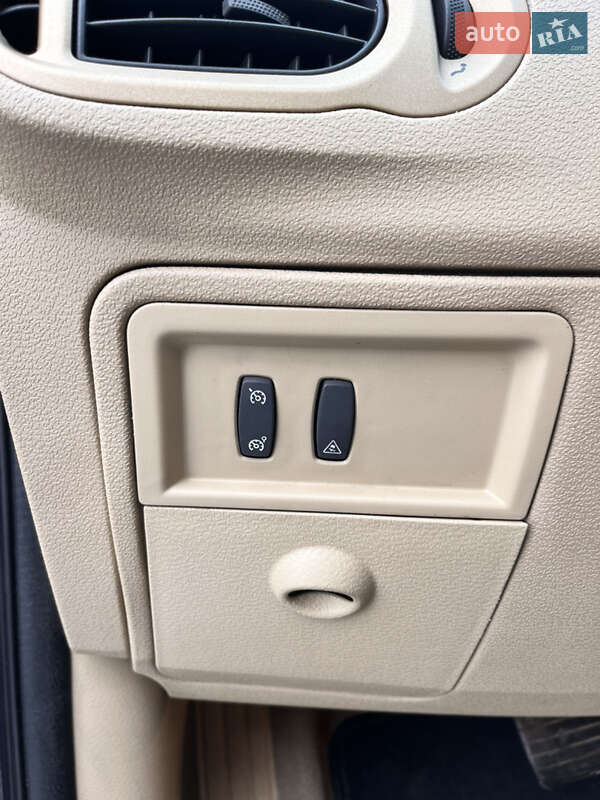 Хэтчбек Renault Modus 2006 в Луцке
