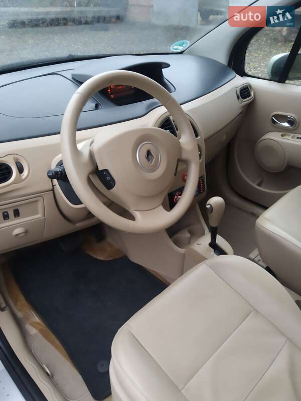 Хэтчбек Renault Modus 2006 в Виннице