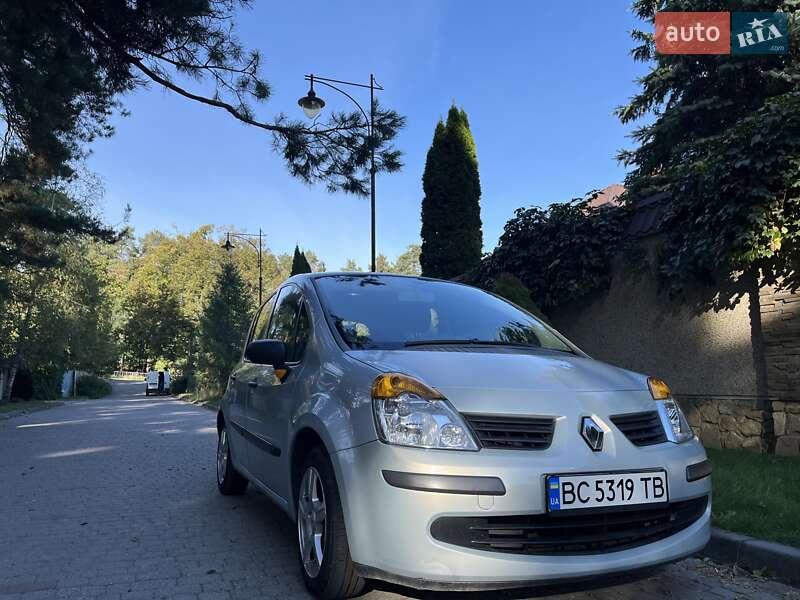 Хэтчбек Renault Modus 2005 в Львове