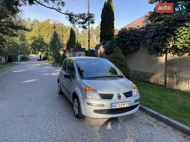Хэтчбек Renault Modus 2005 в Львове