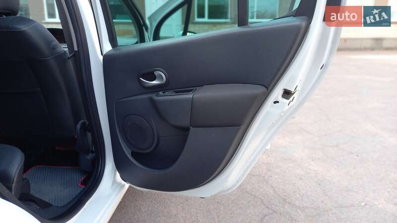 Хэтчбек Renault Modus 2012 в Черкассах