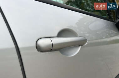 Хэтчбек Renault Modus 2007 в 