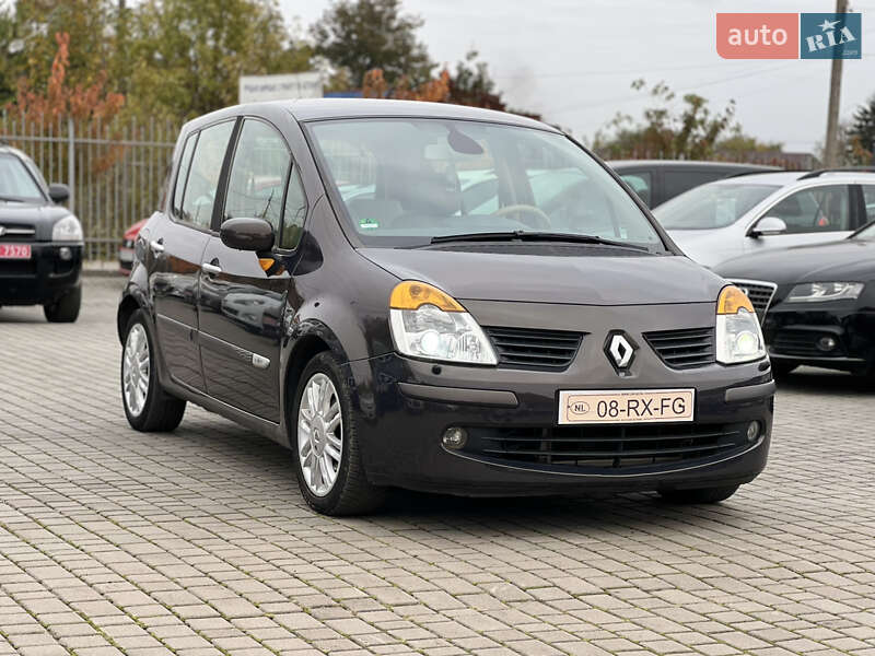 Хетчбек Renault Modus 2006 в 