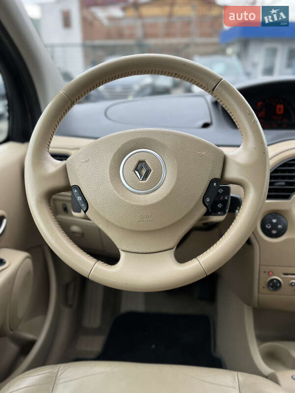 Хэтчбек Renault Modus 2006 в Староконстантинове