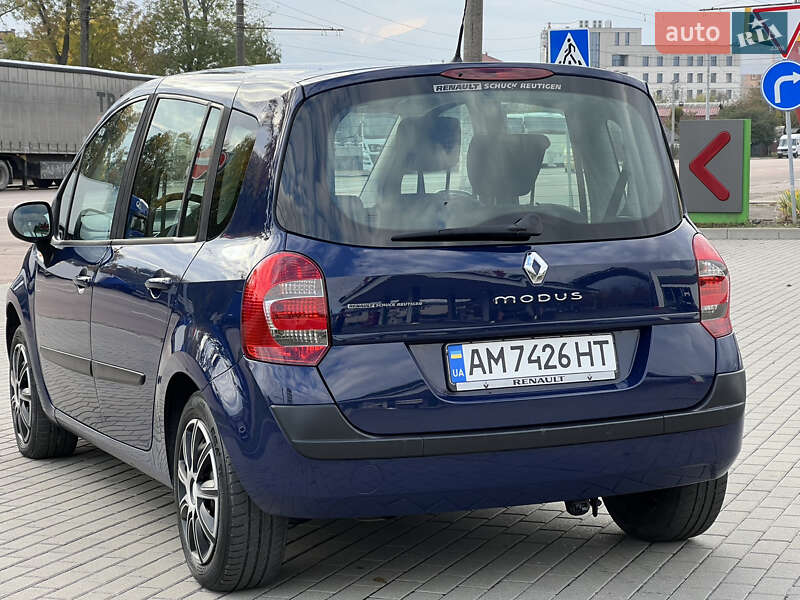 Хэтчбек Renault Modus 2010 в Житомире