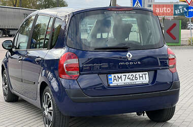 Хэтчбек Renault Modus 2010 в 