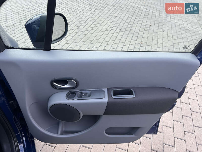 Хэтчбек Renault Modus 2010 в Житомире