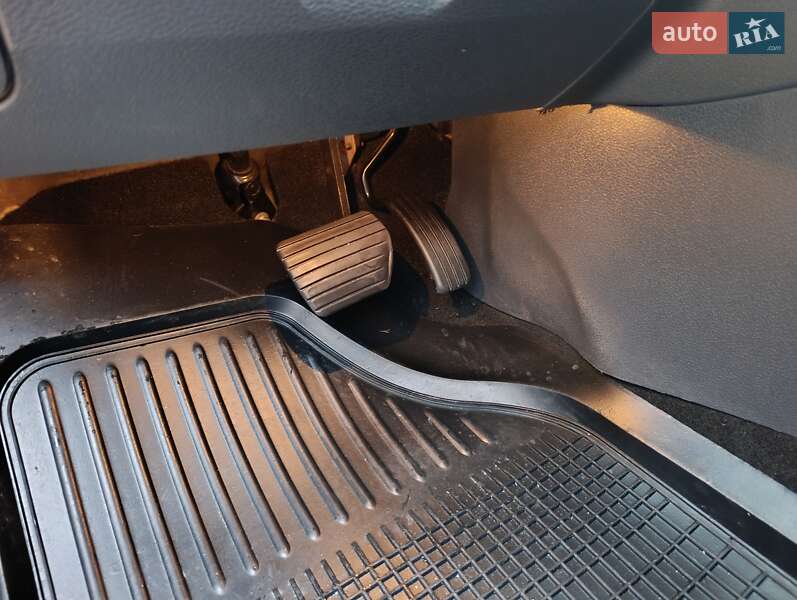 Хэтчбек Renault Modus 2009 в Полтаве фото 30 Хэтчбек Renault Modus 2009 в Полтаве