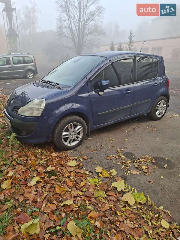 Хетчбек Renault Modus 2009 в Чернівцях фото 6 Хетчбек Renault Modus 2009 в Чернівцях