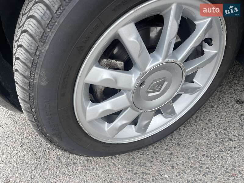 Хэтчбек Renault Modus 2005 в Луцке фото 16 Хэтчбек Renault Modus 2005 в Луцке