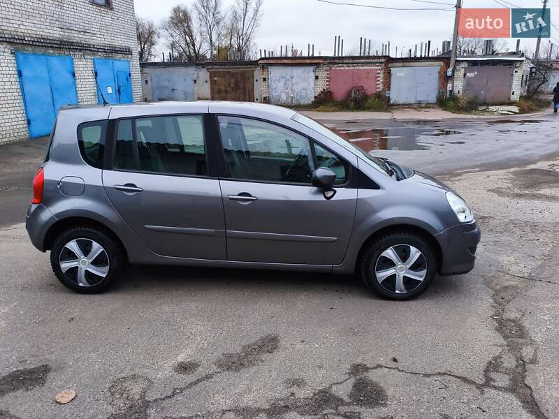 Хэтчбек Renault Modus 2007 в Чернигове