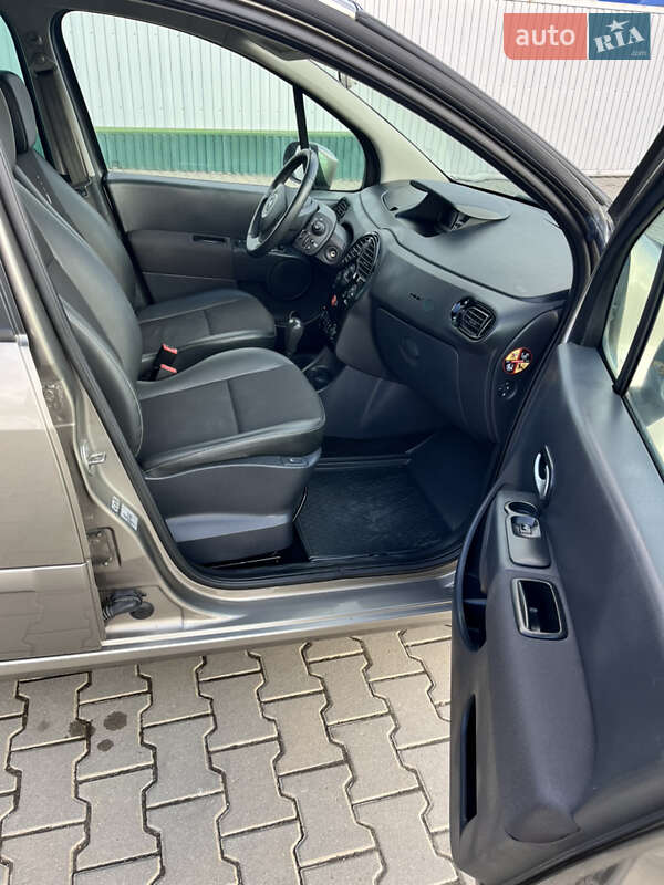 Хэтчбек Renault Modus 2012 в Черновцах фото 17 Хэтчбек Renault Modus 2012 в Черновцах