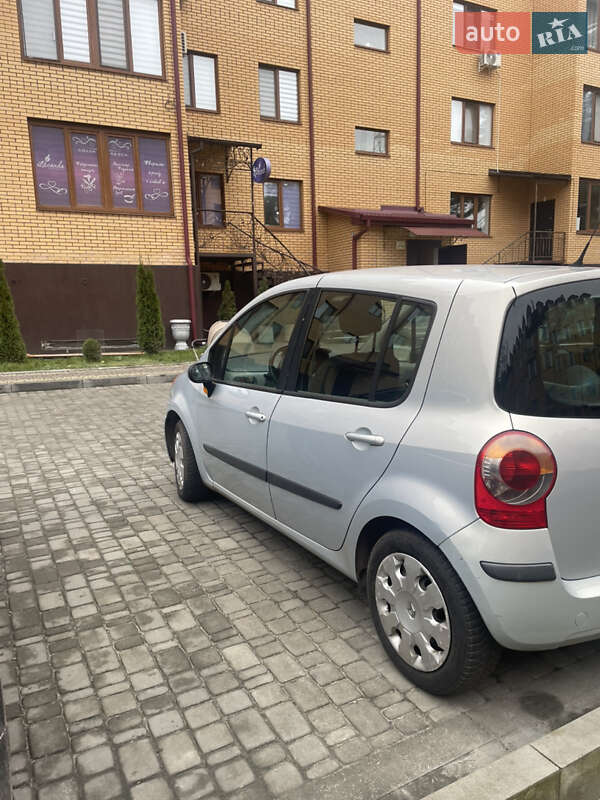 Хэтчбек Renault Modus 2005 в Ровно
