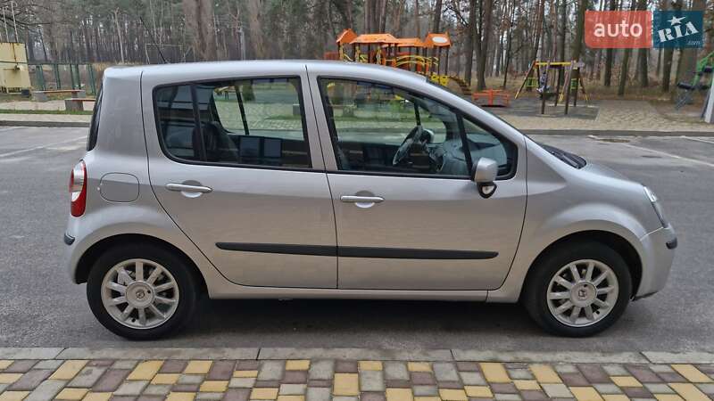 Мінівен Renault Modus 2007 в Чернігові