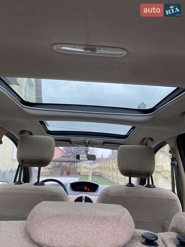 Хэтчбек Renault Modus 2004 в Черновцах фото 11 Хэтчбек Renault Modus 2004 в Черновцах