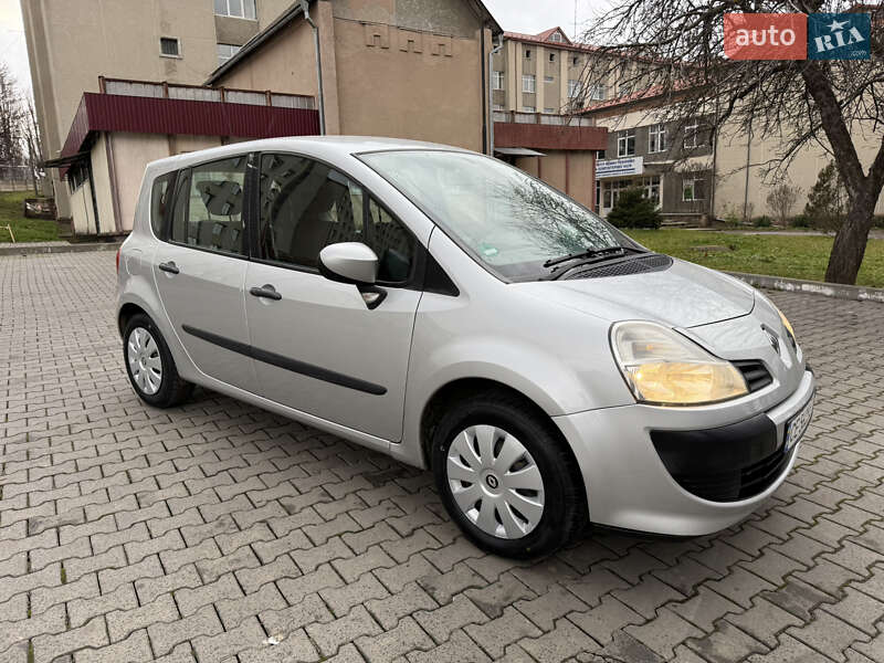 Хэтчбек Renault Modus 2008 в Черновцах