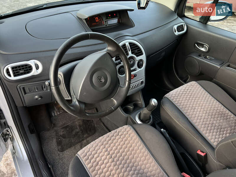 Хэтчбек Renault Modus 2008 в Ровно фото 7 Хэтчбек Renault Modus 2008 в Ровно