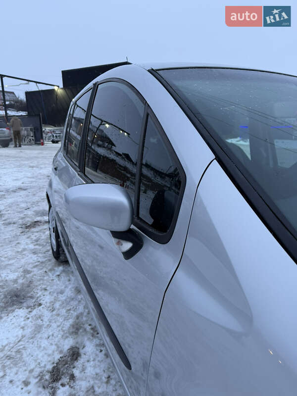 Хэтчбек Renault Modus 2006 в Фастове