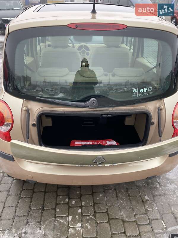 Хэтчбек Renault Modus 2004 в Черновцах