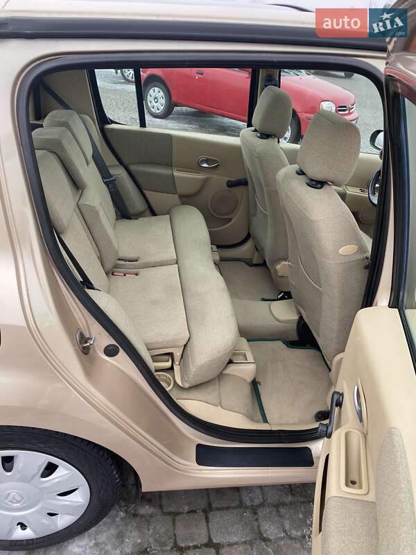 Хэтчбек Renault Modus 2004 в Черновцах