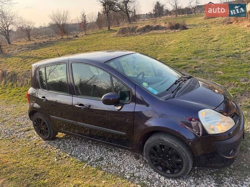 Хетчбек Renault Modus 2008 в Івано-Франківську