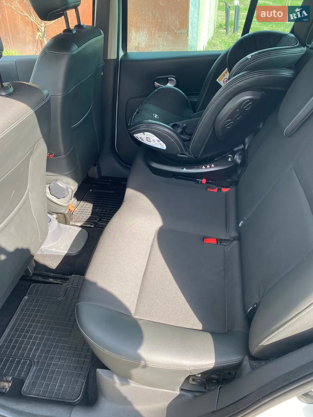 2011 Renault Modus - мініатюра 17