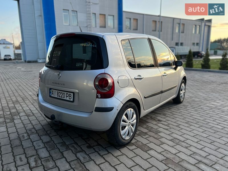 Хэтчбек Renault Modus 2006 в Малине