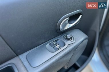 Хэтчбек Renault Modus 2006 в Малине