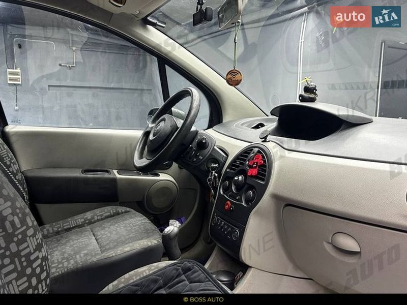 Хэтчбек Renault Modus 2005 в Черновцах