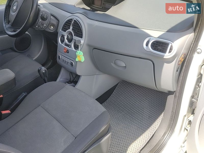 Хэтчбек Renault Modus 2010 в Львове