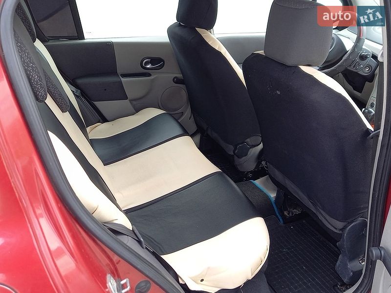 Хэтчбек Renault Modus 2006 в Черкассах