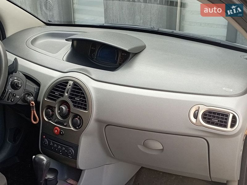 Хетчбек Renault Modus 2008 в Чернівцях