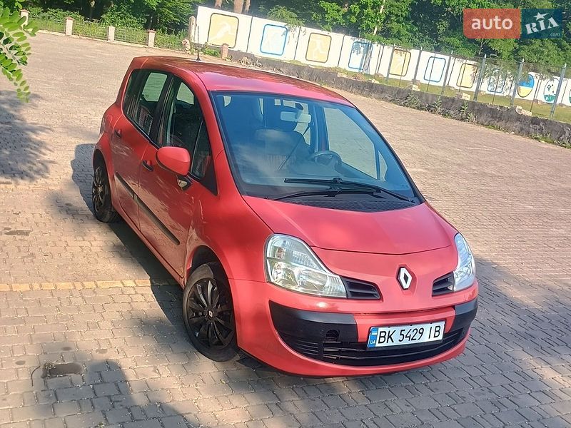Хетчбек Renault Modus 2008 в Володимирці